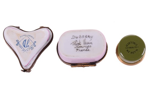 Lot 412 - A collection of enamel trinket boxes to...