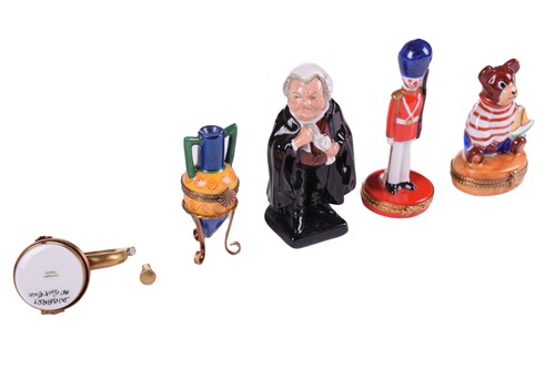 Lot 412 - A collection of enamel trinket boxes to...