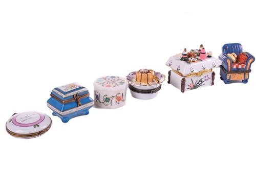 Lot 412 - A collection of enamel trinket boxes to...