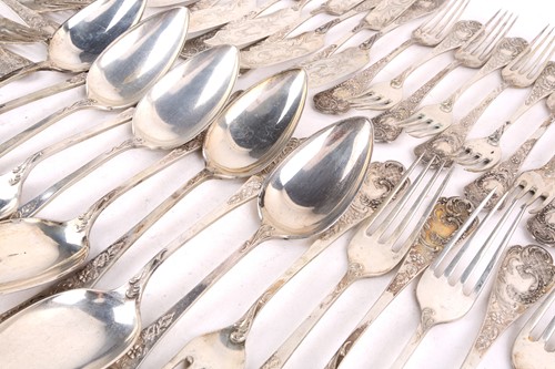 Lot 461 - A loose canteen of German silver flatware,...
