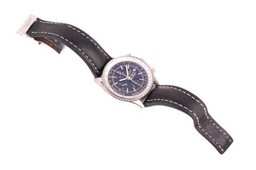 Lot 355 - A Breitling World Navitimer Chronometre...