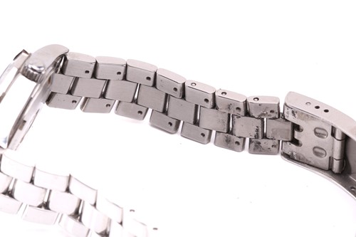 Lot 362 - A Tag Heuer Aquaracer 300m stainless steel...