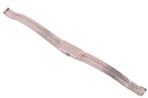 Lot 370 - A Jean Renet 9ct gold lady's dress watch,...