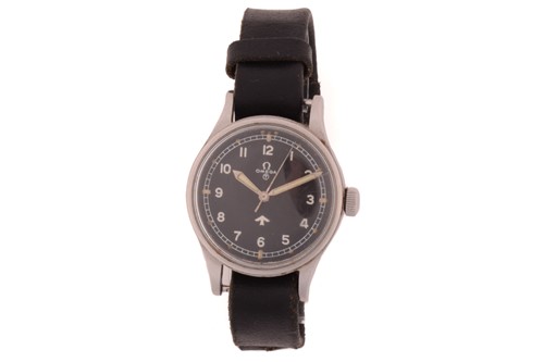 Lot 393 - An early 1950s Omega RAF 2777-1...