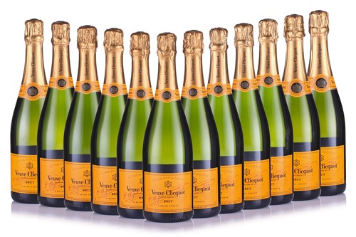 Lot 23 - Twelve bottles of Veuve Clicquot Brut...