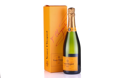 Lot 23 - Twelve bottles of Veuve Clicquot Brut...