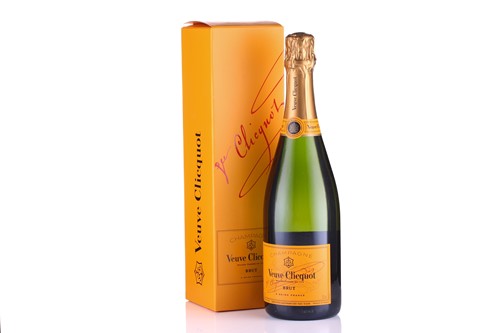 Lot 23 - Twelve bottles of Veuve Clicquot Brut...