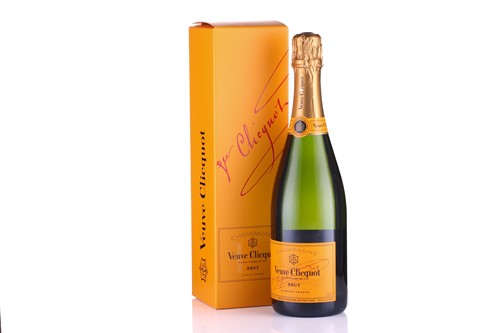 Lot 23 - Twelve bottles of Veuve Clicquot Brut...