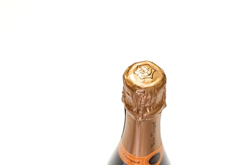 Lot 23 - Twelve bottles of Veuve Clicquot Brut...