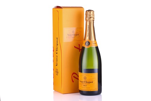 Lot 23 - Twelve bottles of Veuve Clicquot Brut...