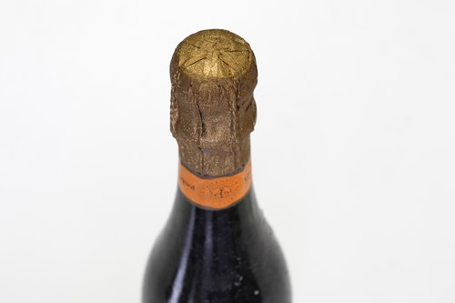 Lot 28 - Six bottles of Veuve Clicquot Ponsardin, Reims,...