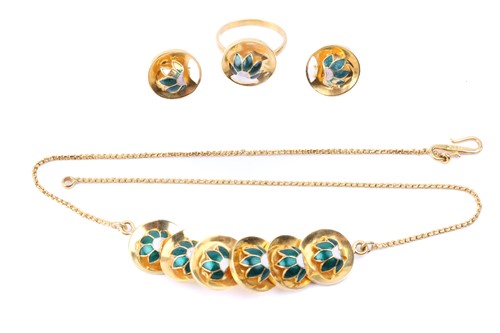 Lot 241 - A necklace, ring and earrings suite of...