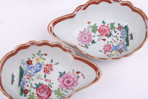 Lot 122 - A small collection of Chinese and Japanese...