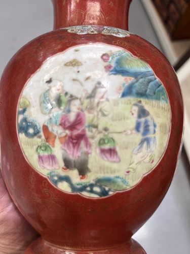 Lot 122 - A small collection of Chinese and Japanese...