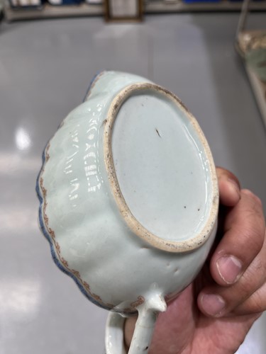 Lot 122 - A small collection of Chinese and Japanese...