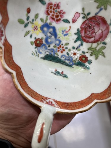 Lot 122 - A small collection of Chinese and Japanese...