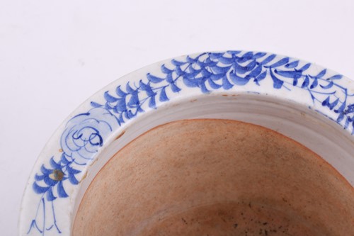 Lot 122 - A small collection of Chinese and Japanese...