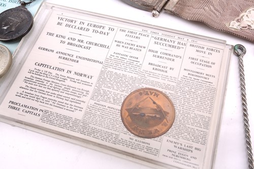 Lot 542 - A collection of commemorative coins and medals...