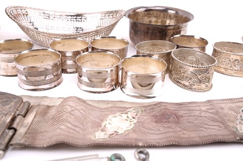 Lot 542 - A collection of commemorative coins and medals...