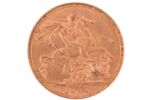 Lot 320 - A Victoria full sovereign 1900, obverse with...