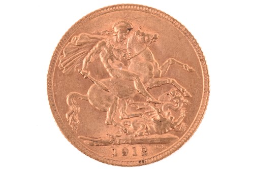 Lot 312 - A George V full sovereign 1912. obverse with...
