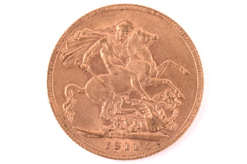 Lot 316 - A George V full sovereign 1911, obverse with...