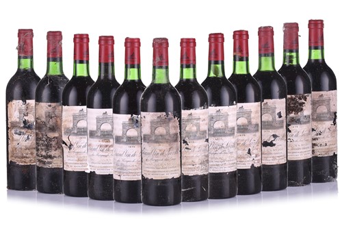 Lot 44 - Twelve bottles of Chateau Leoville Las Cases...