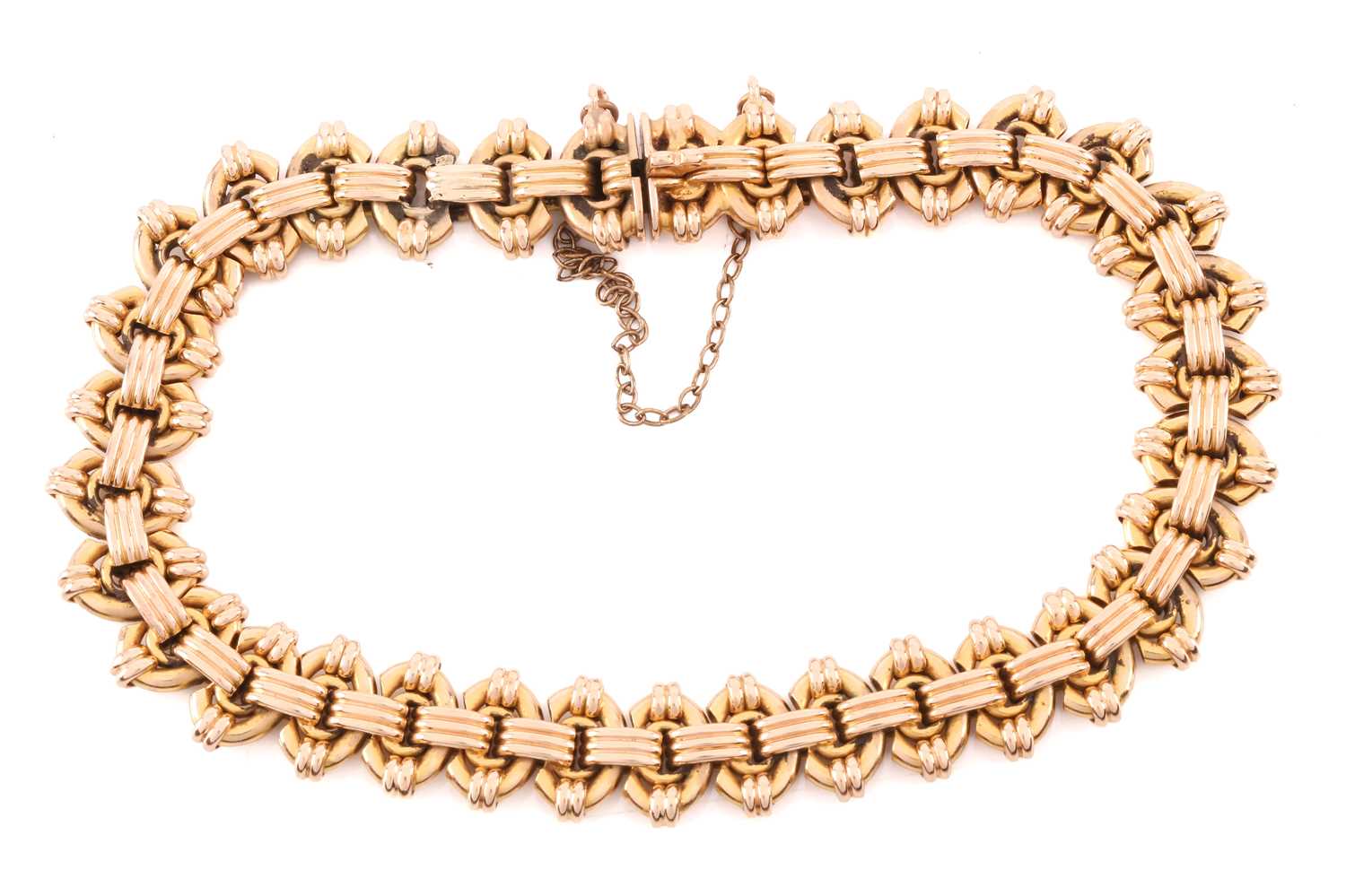 Lot 71 - A Victorian book link bracelet in 15ct gold,...