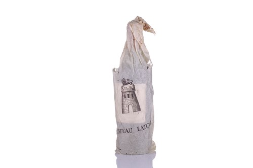 Lot 63 - Twelve bottles of Chateau Latour Pauillac,...