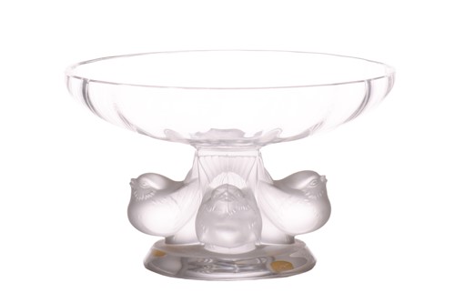 Lot 153 - A contemporary Lalique frosted and clear glass...