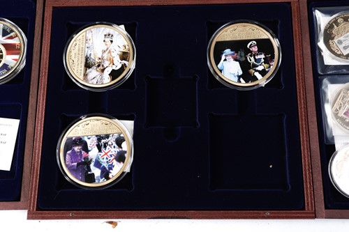 Lot 242 - A Danbury Mint 'The History of Britain' silver...