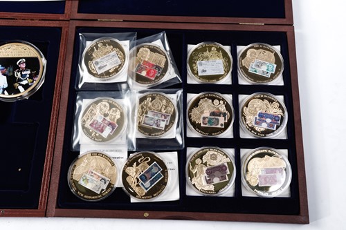 Lot 242 - A Danbury Mint 'The History of Britain' silver...