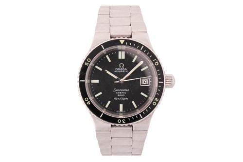 Lot 349 - An Omega Seamaster Cosmic 2000 featuring a...