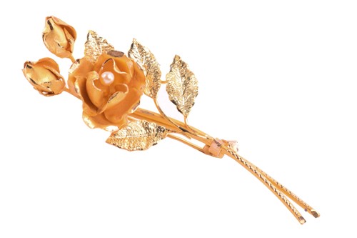 Lot 68 - A highly naturalistic gold plated floral spray...
