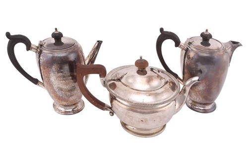 Lot 532 - A silver cafe au lait set, by Mappin and Webb,...
