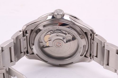 Lot 455 - A Christopher Ward C63 Sealander watch,...