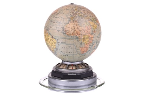 Lot 178 - A rare Jaeger-LeCoultre illuminating globe...