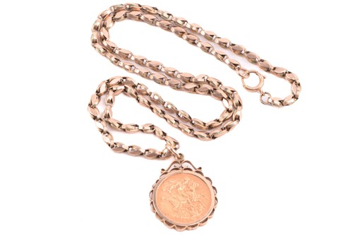 Lot 168 - A George V full sovereign pendant on chain;...