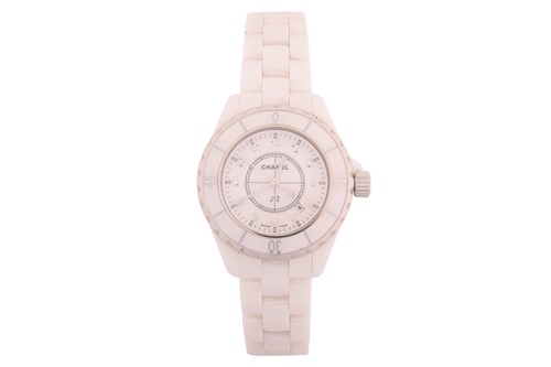Lot 389 - A Chanel J12 white ceramic quartz wristwatch...