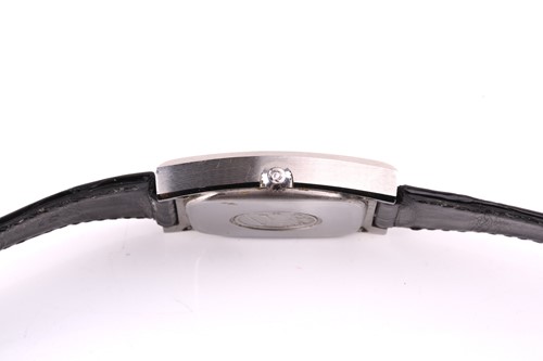 Lot 442 - An Omega Constellation automatic stainless...