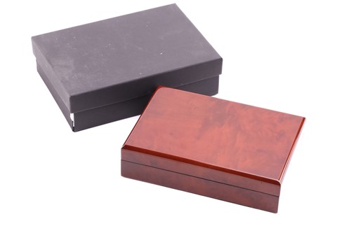 Lot 347 - A 1914 gold Sovereign in a presentation case