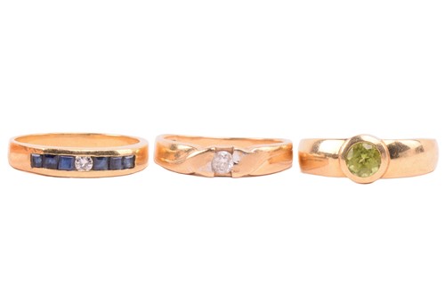 Lot 93 - A sapphire and diamond seven stone ring, set...