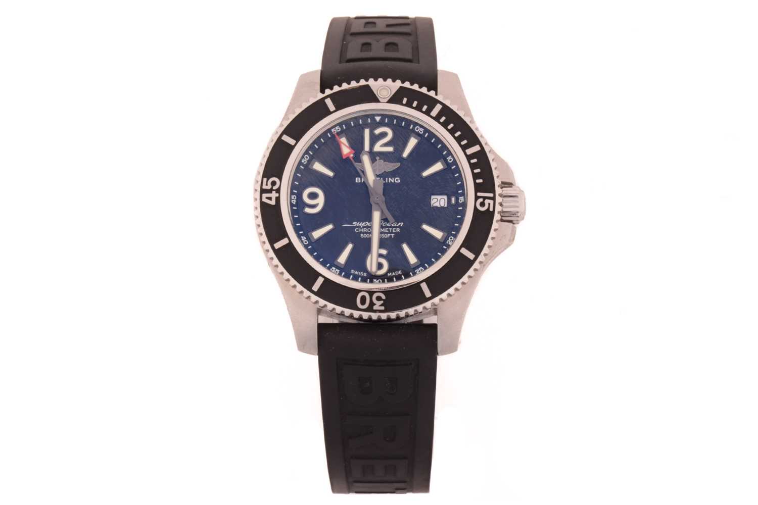 Lot 424 - A Breitling Superocean chronometer, featuring...