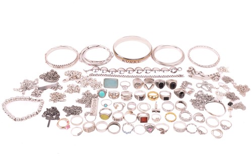 Lot 242 - A collection of jewellery in white metal,...