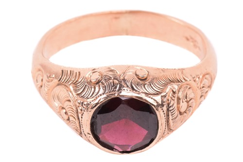 Lot 177 - An Edwardian single stone garnet ring by Ostby...