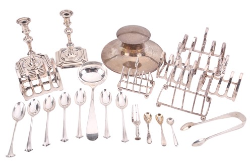 Lot 519 - A small collection of silver and plated items...