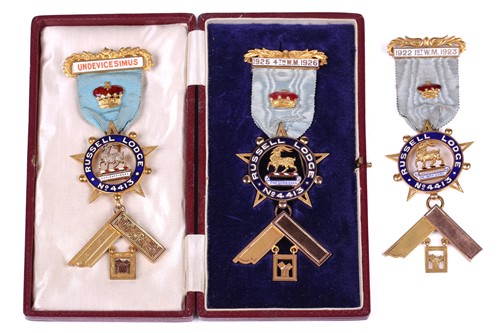 Lot 268 - A 9ct gold Masonic Past Master's Jewel for the...