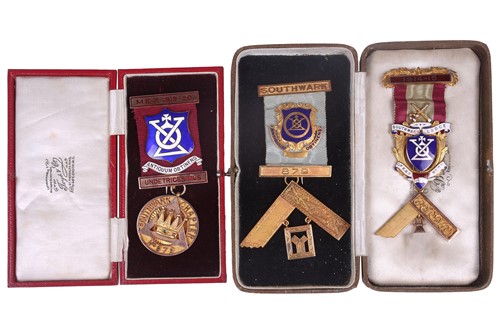 Lot 269 - An 18ct gold Masonic Past Masters jewel for...