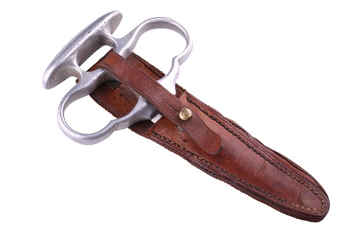 Lot 265 - An original WWI Robbins of Dudley push dagger...