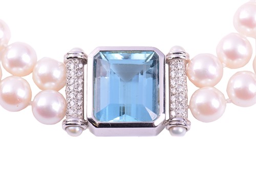 Lot 211 - An aquamarine, diamond and cultured pearl...